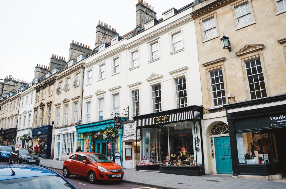 A guide Bath including where to stay, eat, and shop in this gorgeous historic town.